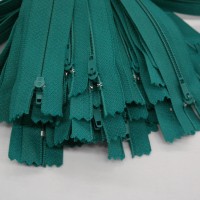 Молния неразъемная 20 см - цвет персидский зеленый