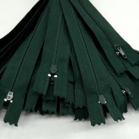 Молния неразъемная 20 см - цвет темно зеленый