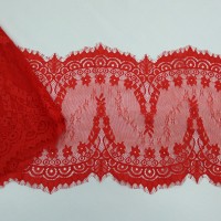 Кружево шантильи красного цвета